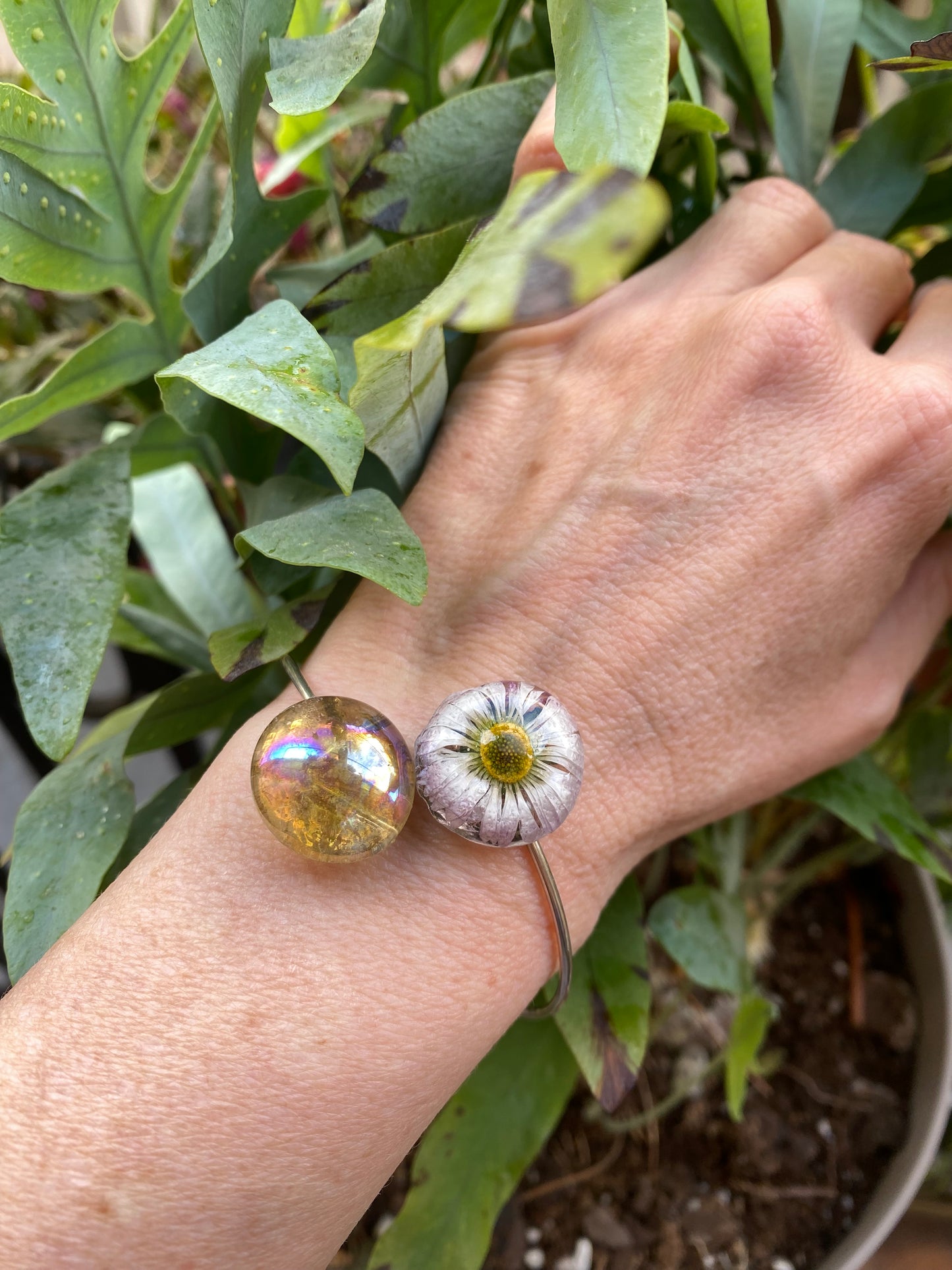 Pulsera margarita y cristal