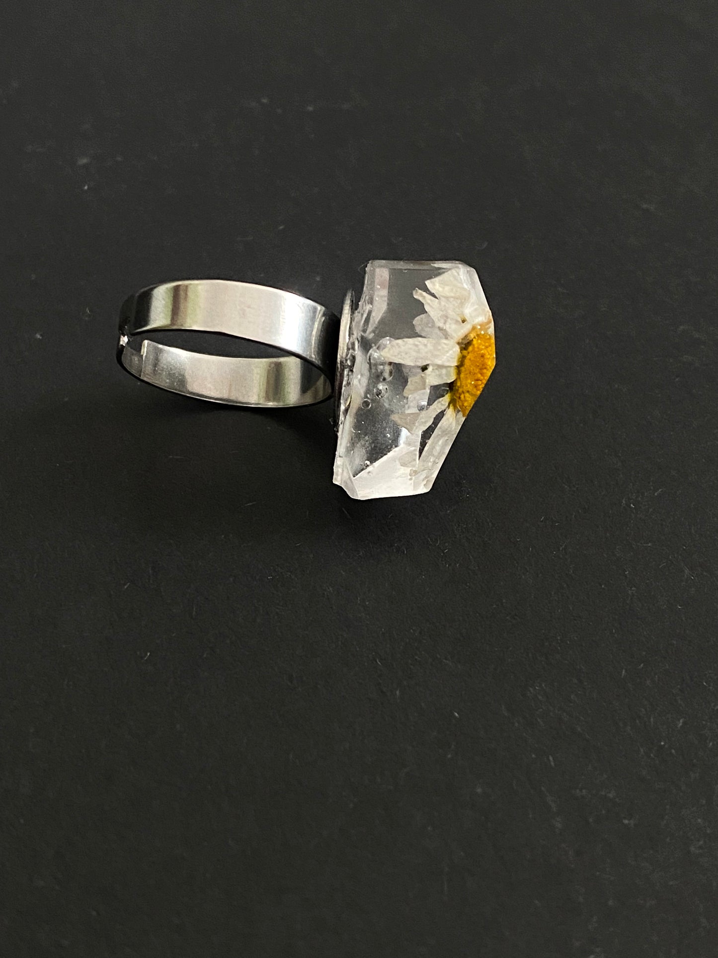 Flower ring in prism