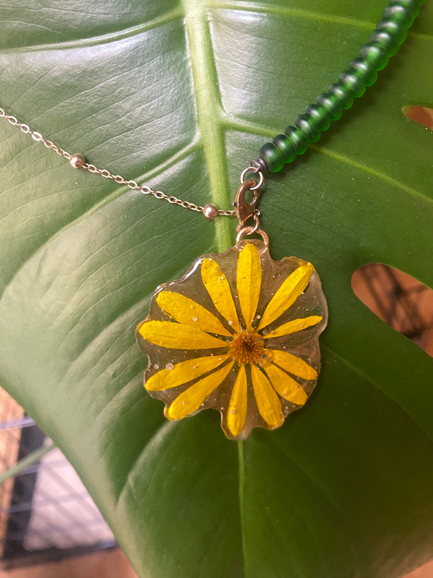 Daisy choker
