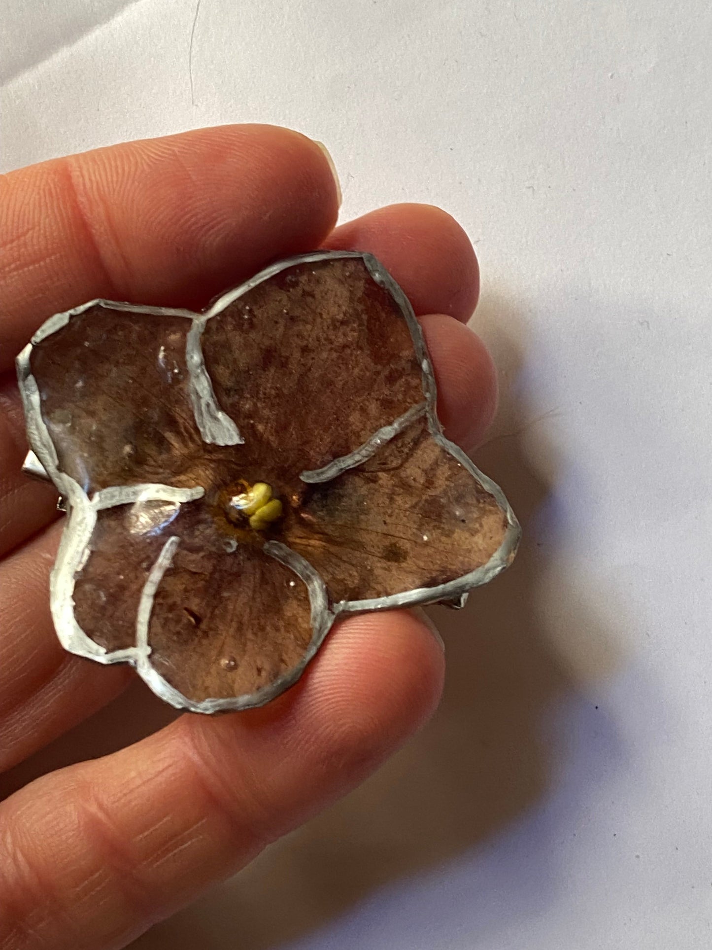 Pin violeta