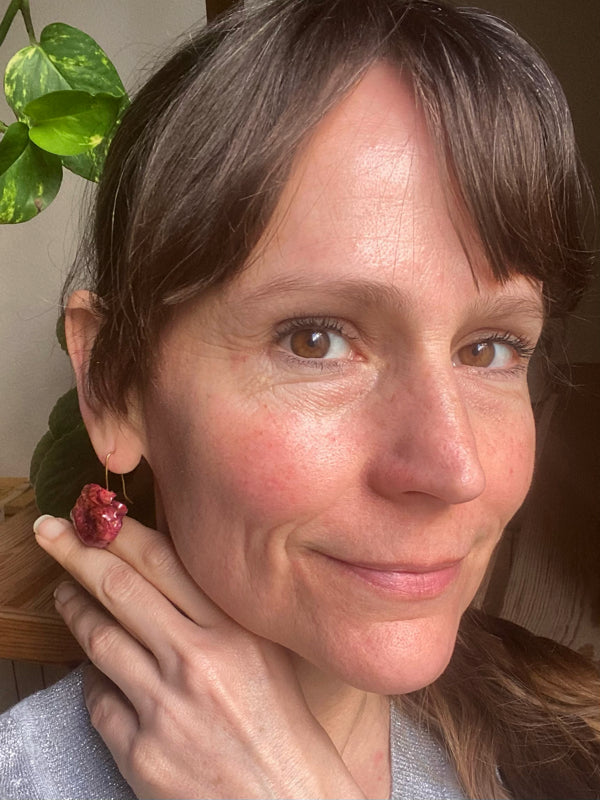 Mini rose earrings