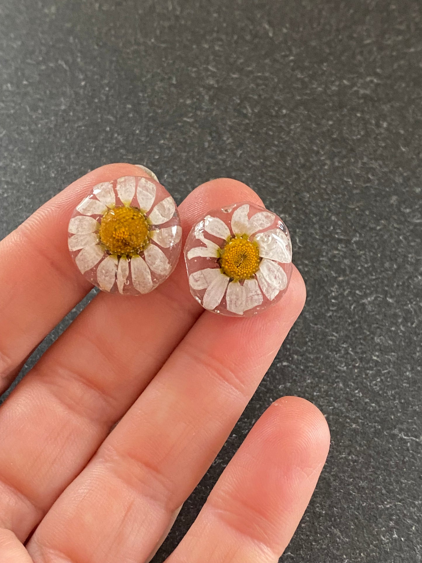 Pendientes flor de manzanilla